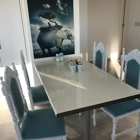 Sunset House Апартаменты Никосия